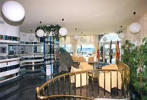 De Laredo מלון 3*