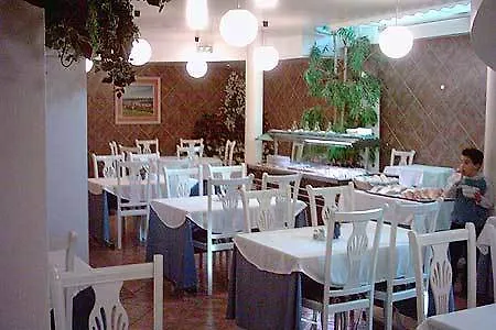 De Laredo מלון