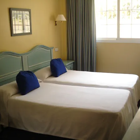 拉雷多别墅酒店 丰希罗拉