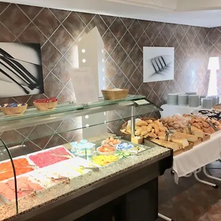 Ξενοδοχείο De Laredo Fuengirola