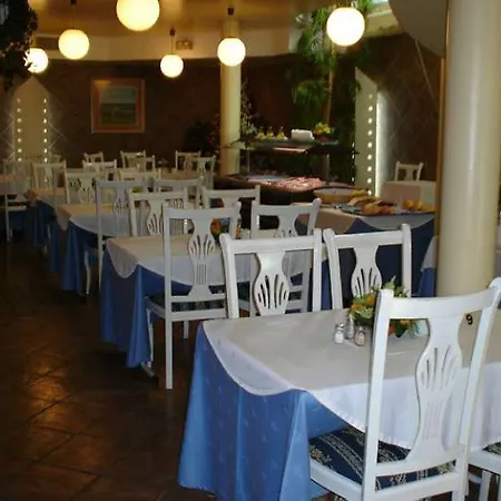Hotell De Laredo