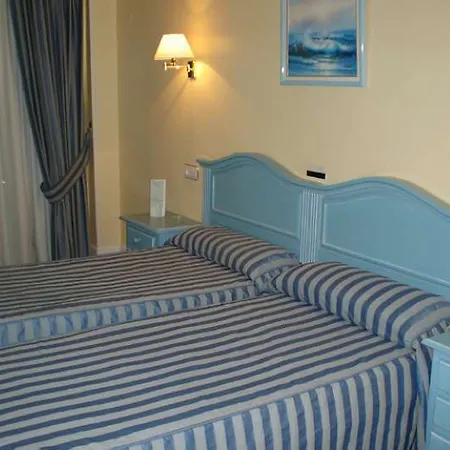 拉雷多别墅酒店 丰希罗拉