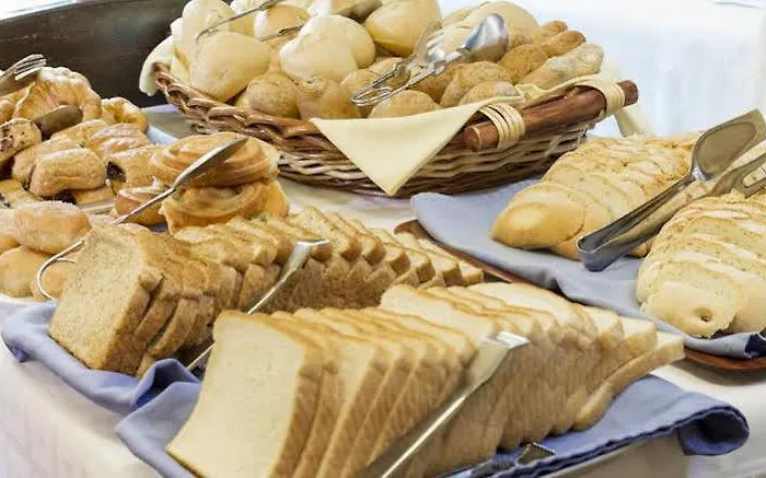 De Laredo Отель